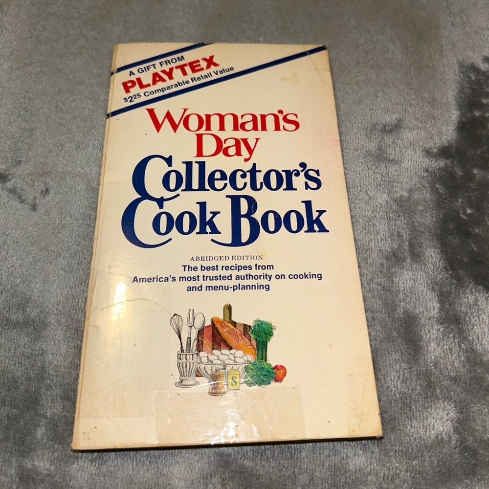 📚BOOK SALE 5 for $20📚 Woman's Day Collector's Cook Book, Vintage Paperback, 1973